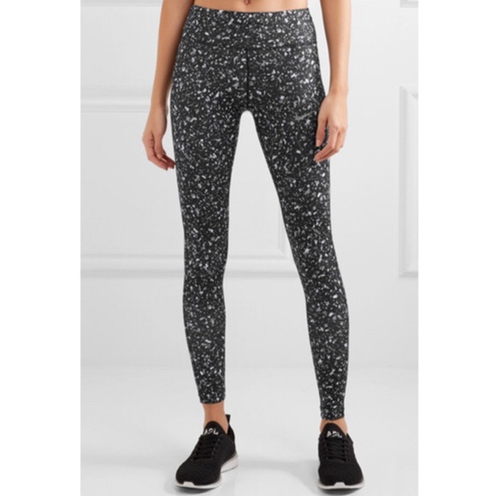NWOT Nike leggings